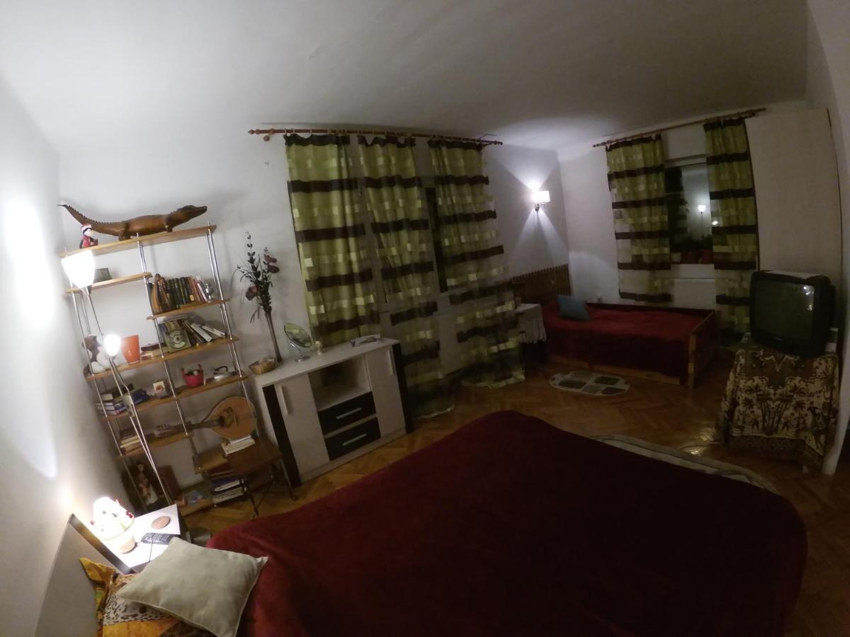 Hotel Old Town Petcu'S House Braşov Esterno foto