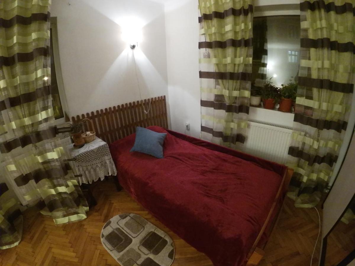 Hotel Old Town Petcu'S House Braşov Esterno foto